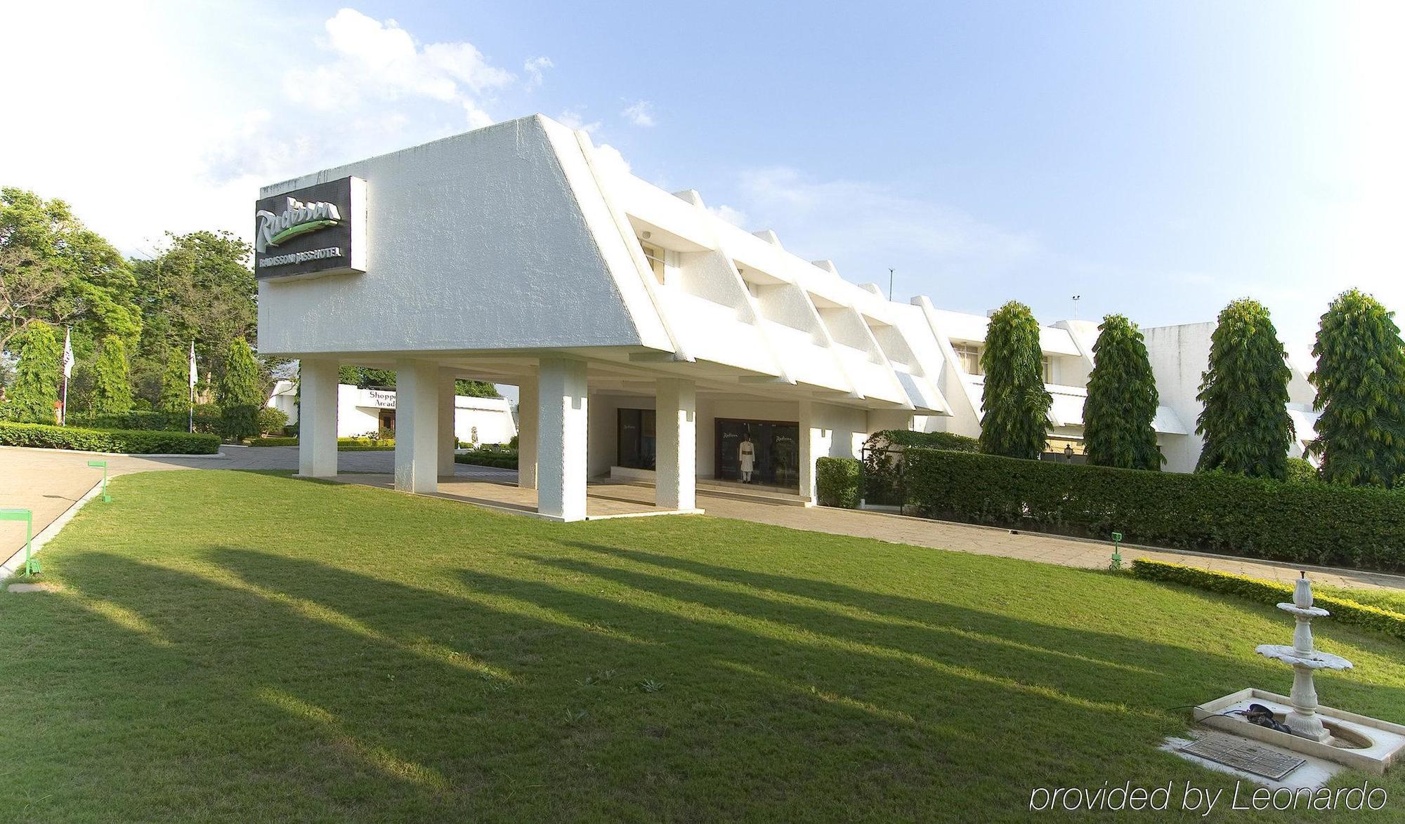 Radisson Jass Hotel, קג'ורהו מראה חיצוני תמונה